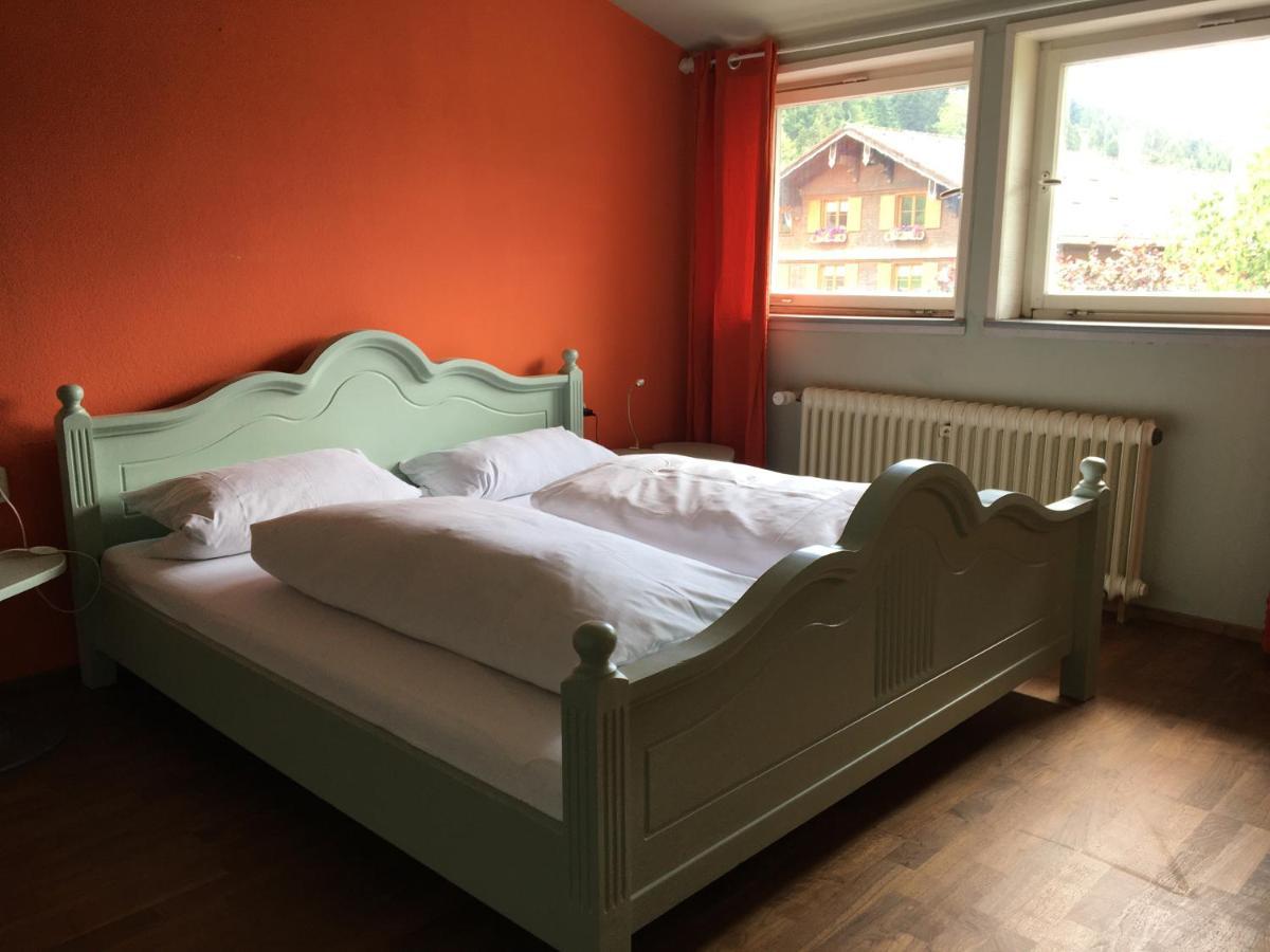 Der Gaukler Hostel โอเบอร์สเทาเฟิน ภายนอก รูปภาพ
